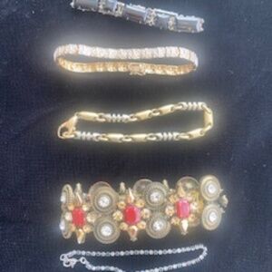 5 Bracelets